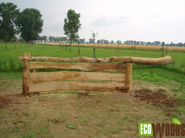 Gedisseld eiken wringhek voorkant Gedisseld eiken wringhek voorkant